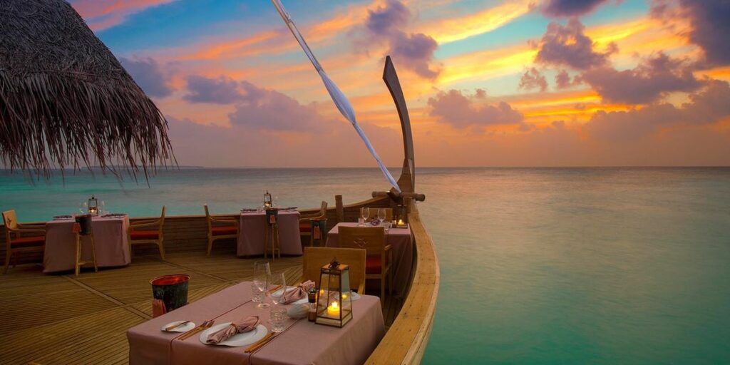 Milaidhoo Maldives Batheli By The Reef Sunset